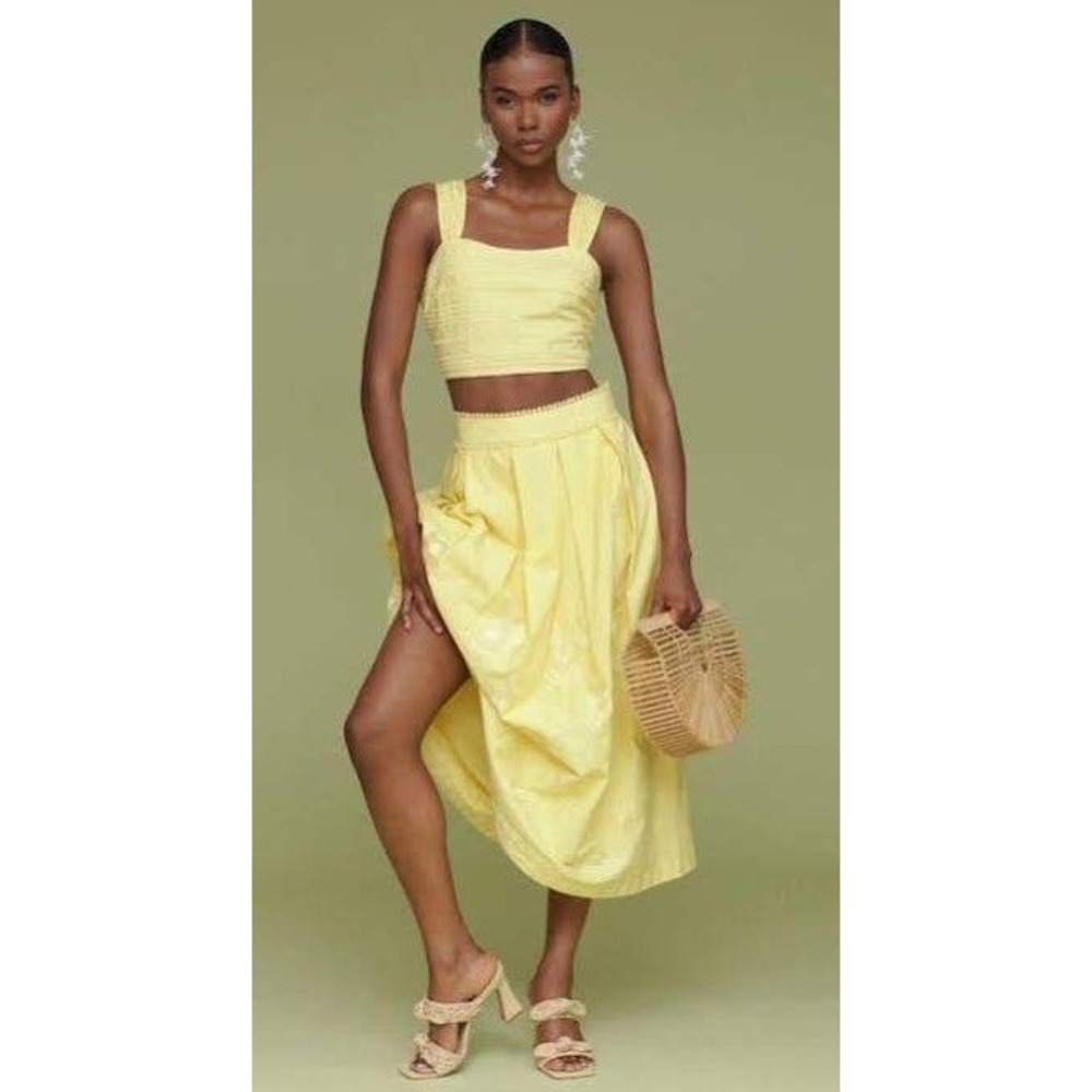 Avec Les Filles Yellow Embroidered Two Piece Crop Top and Midi Skirt Set Size M